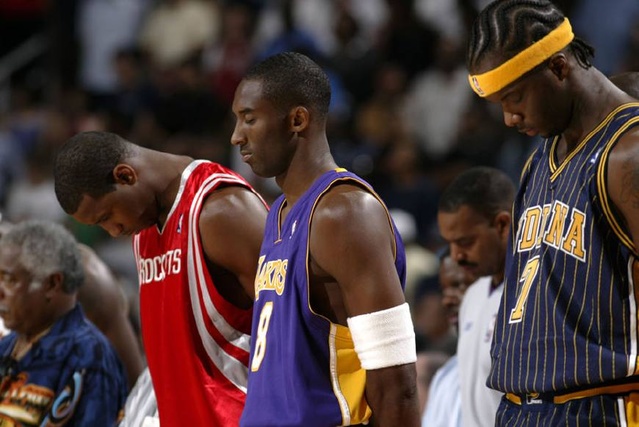 0-1！英意豪门欧冠巅峰对决：7亿战舰连伤两员大将 88分钟惨遭绝杀（0-1！欧冠英意豪门对撞：7亿豪阵连折两员大将，第88分钟遭绝杀）