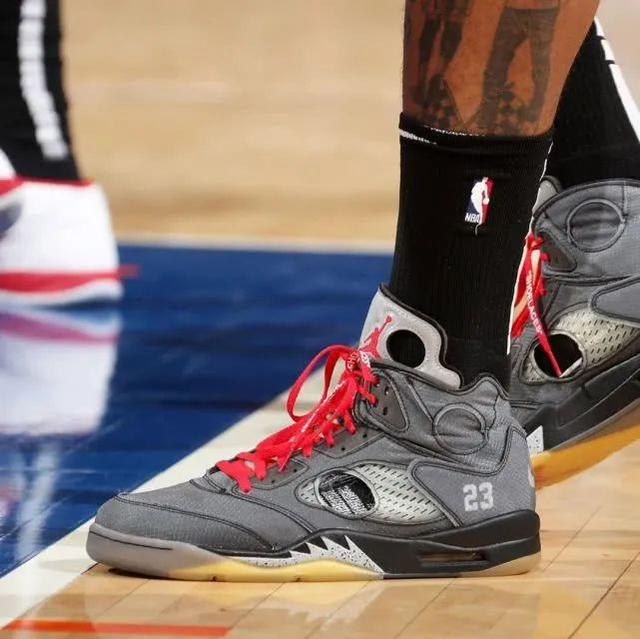 骑士NBA杯小组赛2胜2负&位列第三，确定无缘晋级淘汰赛（骑士NBA杯小组赛2胜2负排第三，已无缘淘汰赛）