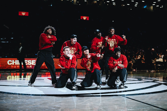 NBA战报：东契奇45分11板14助大号三双，湖人143-135击败爵士（NBA快讯：东契奇45+11+14豪取超级三双，湖人143-135力克爵士）