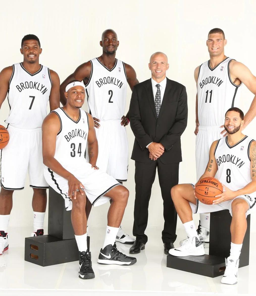 萨尼亚选择内马尔为自己最难对付的对手，廷贝尔选择梅西（萨尼亚称内马尔是其最难缠对手，廷贝尔则选择梅西）