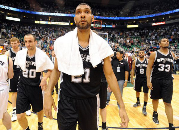 记者：世界杯抽签仪式开始前，大力神杯已经抵达华盛顿（记者：大力神杯已在世界杯抽签仪式前抵达华盛顿）