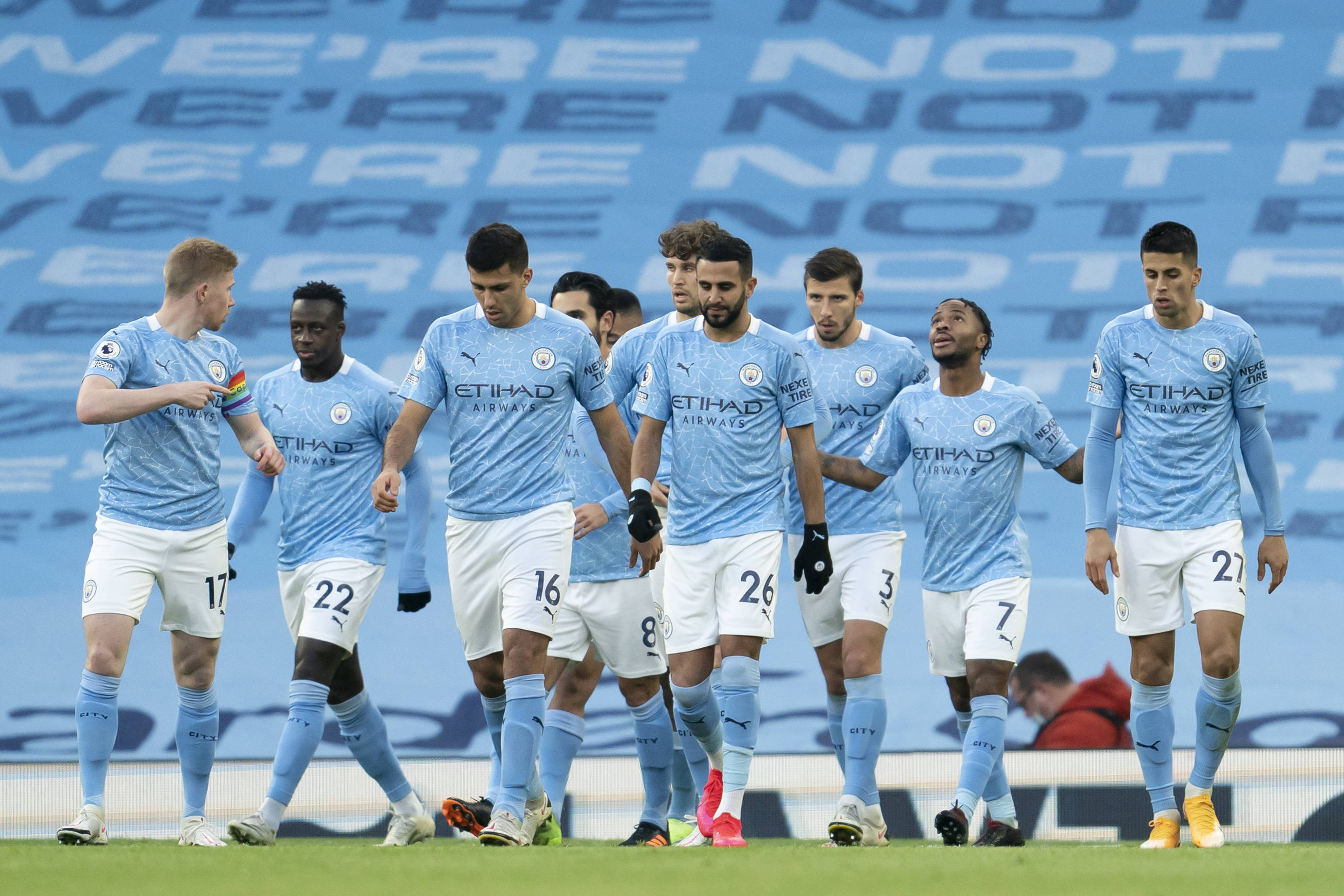 图片报：和罗马诺报道相反，莱比锡后卫比施亚布冬窗不会离队（图片报：与罗马诺说法相左，莱比锡后卫比施亚布今冬留队）