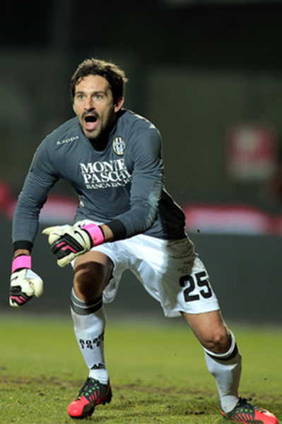 马祖拉：加尔扎拼劲始终如一 他的能力本身就是实打实的硬本领（马祖拉盛赞加尔扎：拼劲始终如一，实力真材实料）