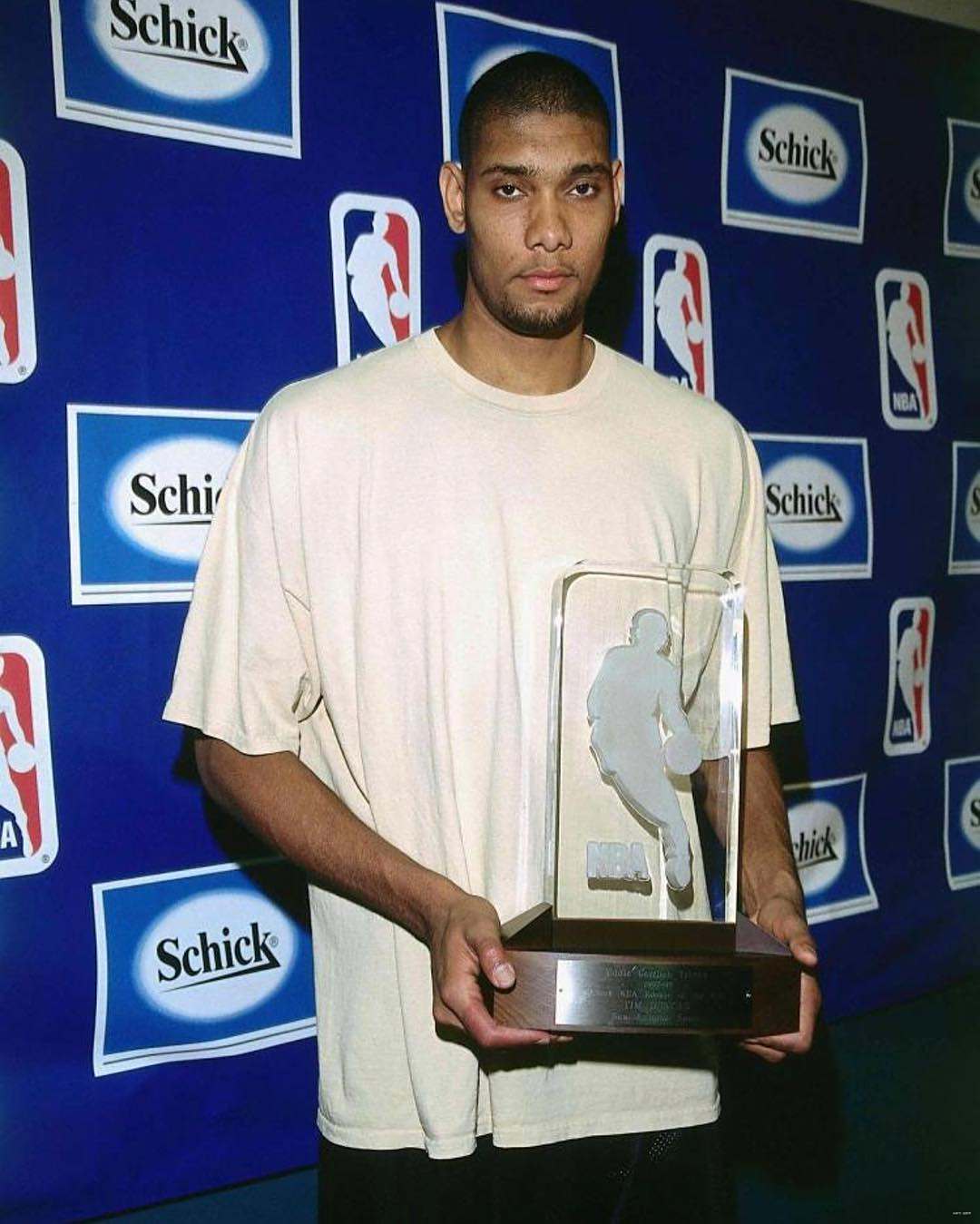 拜仁在联赛71次战胜斯图加特，创造德甲最多胜场纪录（拜仁联赛对斯图加特第71胜，刷新德甲最多胜场纪录）