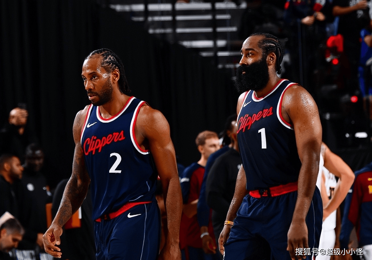 被打服，雷霆杰伦·威廉姆斯谈圣诞大战输马刺：有身高7尺5寸的（圣诞大战不敌马刺，雷霆杰伦·威廉姆斯：对面有个身高7尺5的家伙）